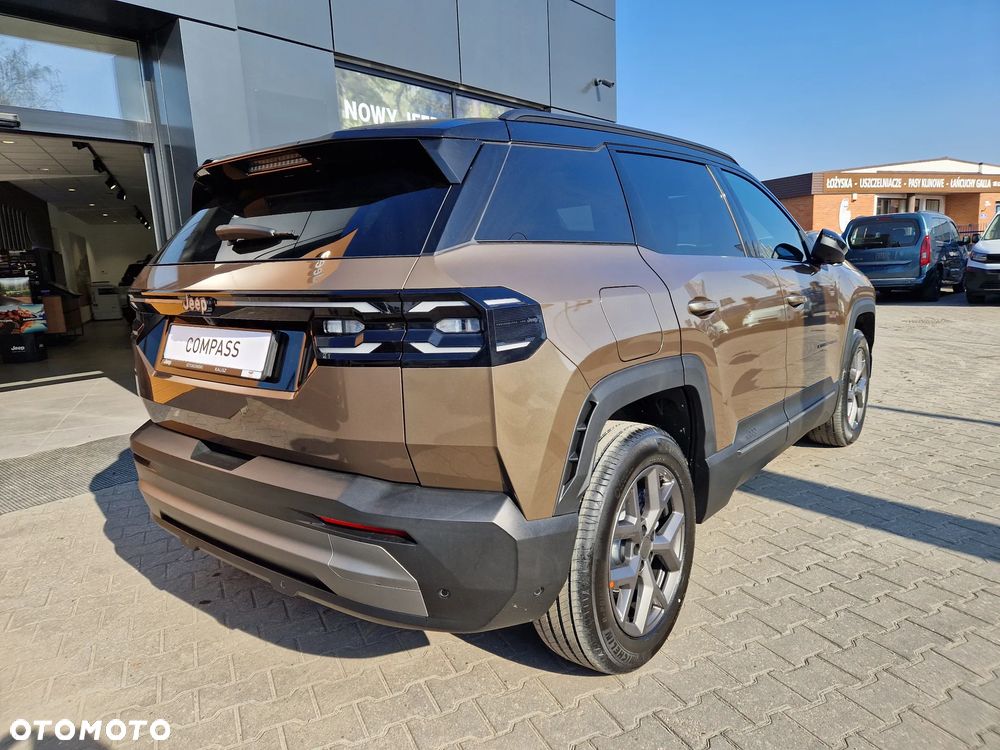 Jeep Compass 1.2 T3 mHEV First Edition FWD DCT - 4