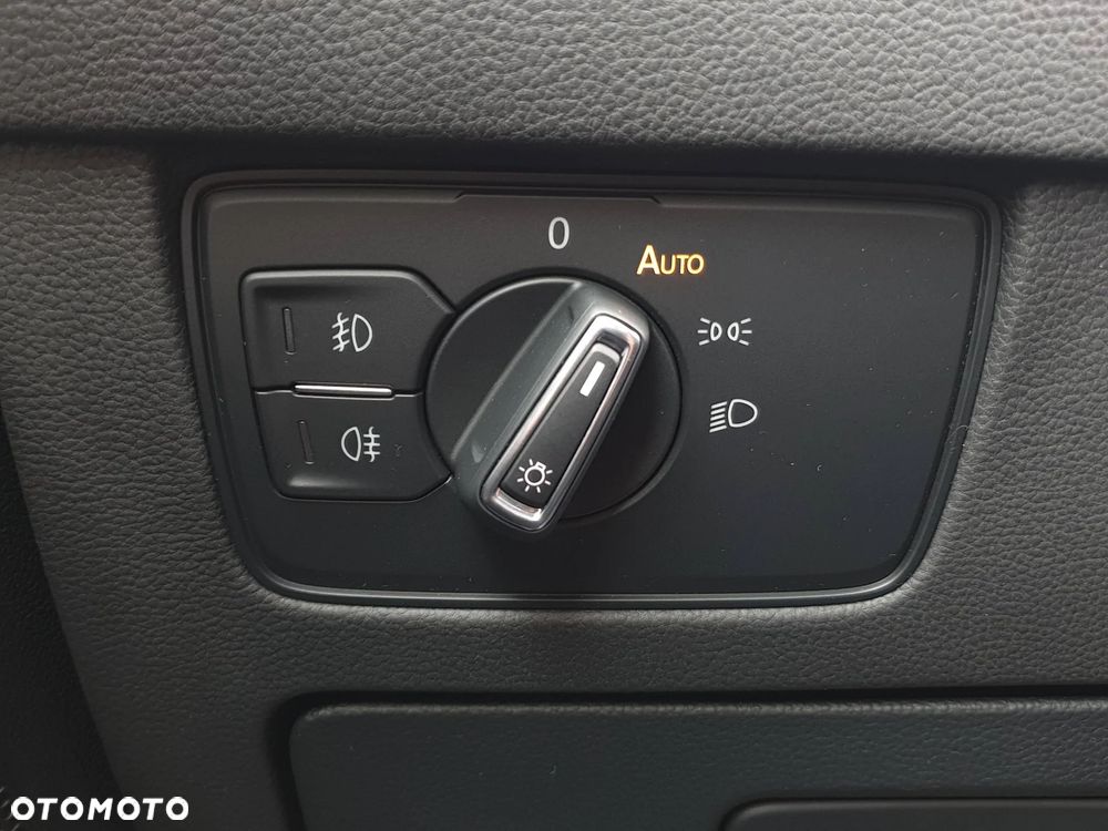 Volkswagen Passat Variant 1.8 TSI BMT Comfortline DSG - 12