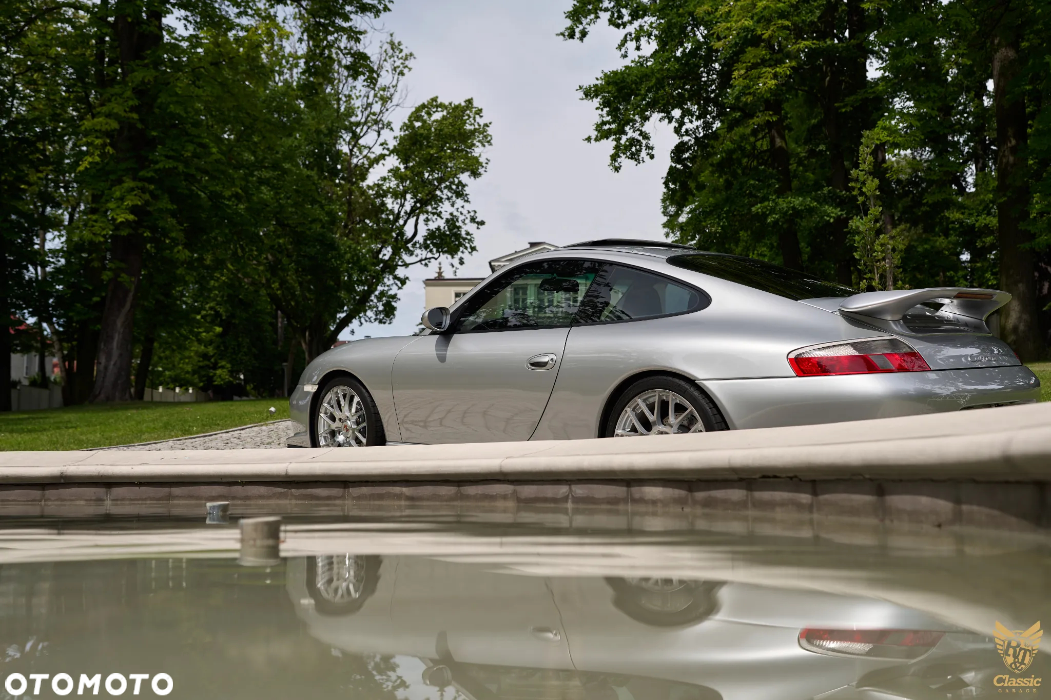 Porsche 911 Carrera - 31