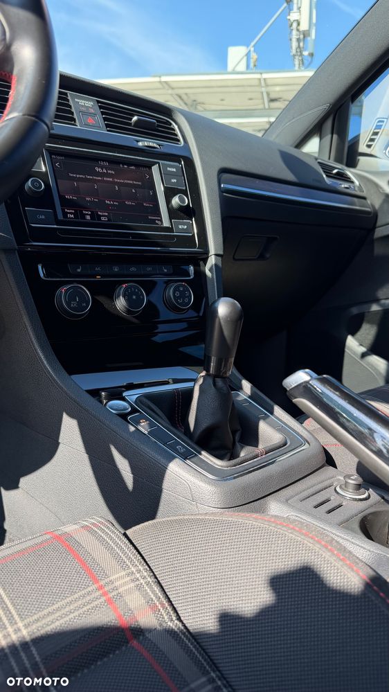Volkswagen Golf 2.0 TSI BMT GTI Performance - 15