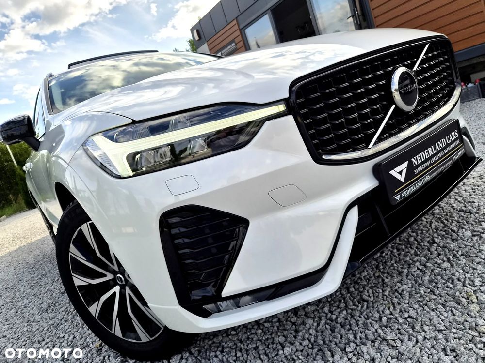Volvo XC 60 B4 D Plus Dark - 4