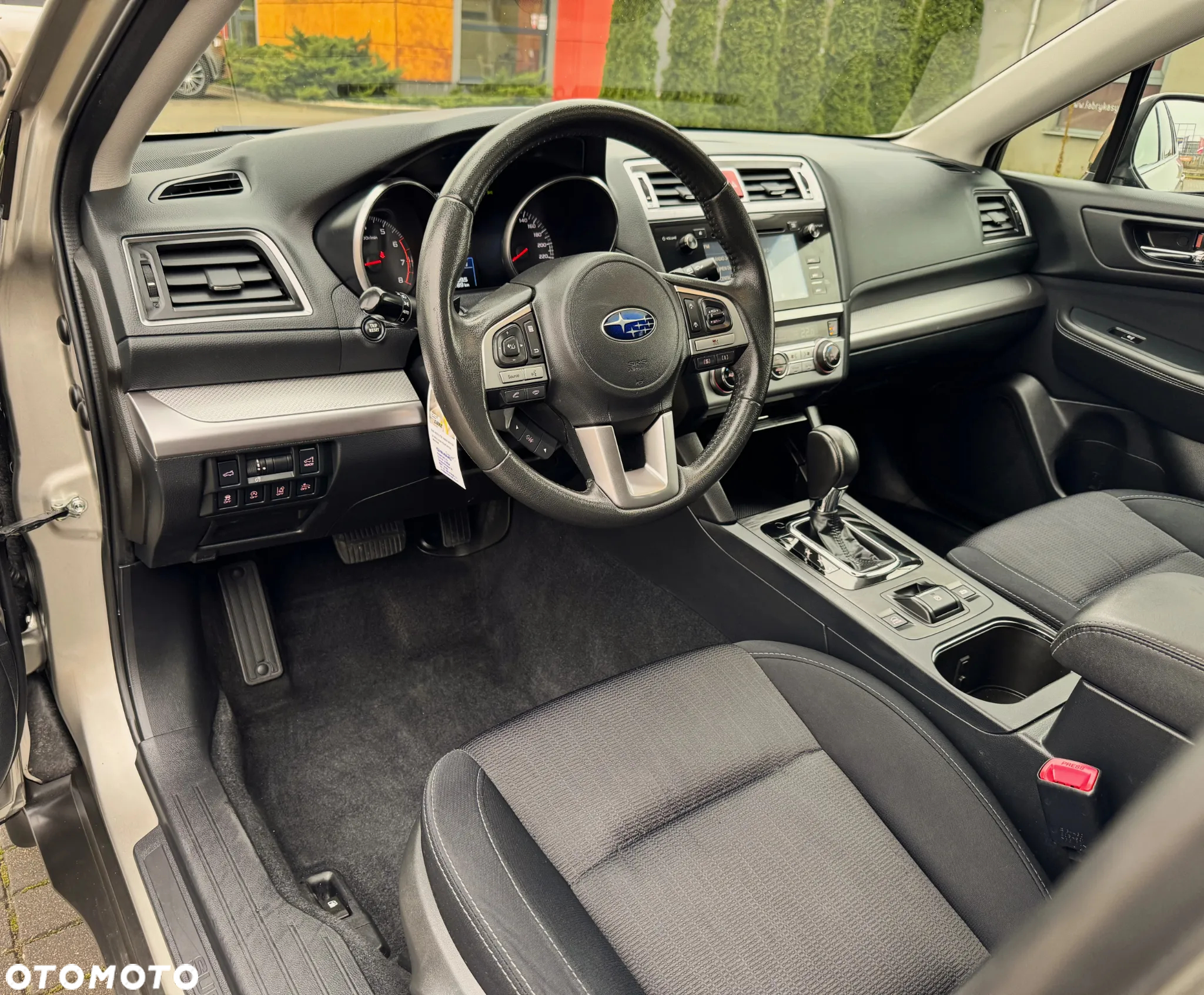 Subaru Outback 2.5i Exclusive - 17