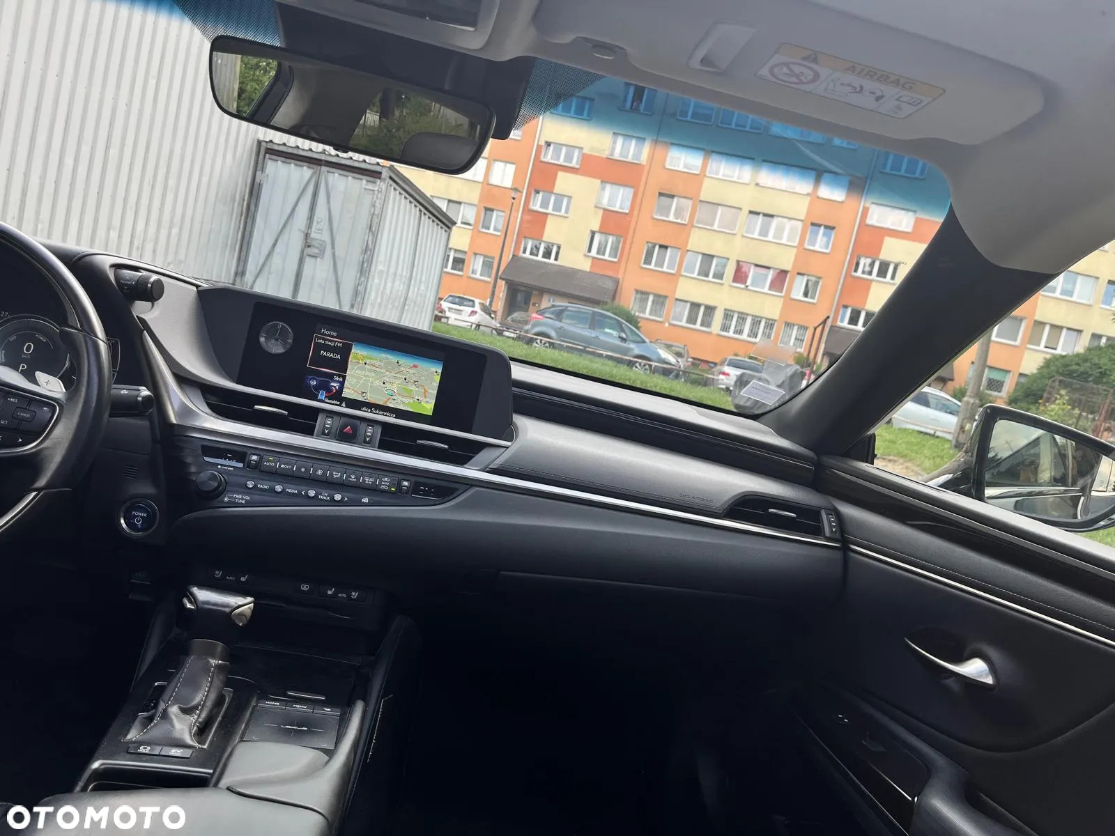Lexus ES 300h Luxury Line - 27