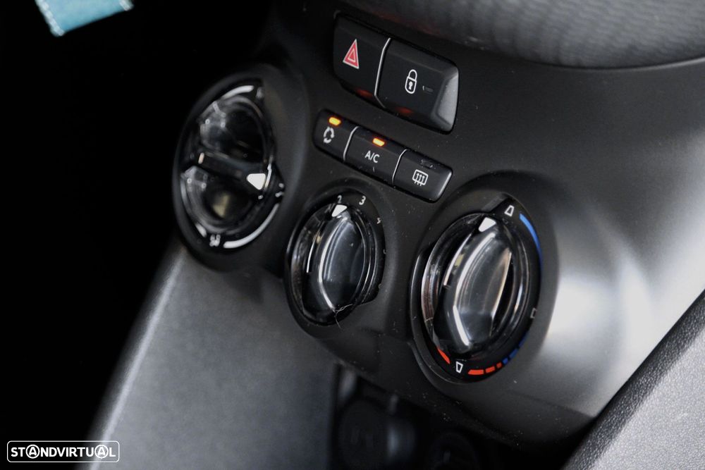 Peugeot 208 1.2 PureTech Style - 20