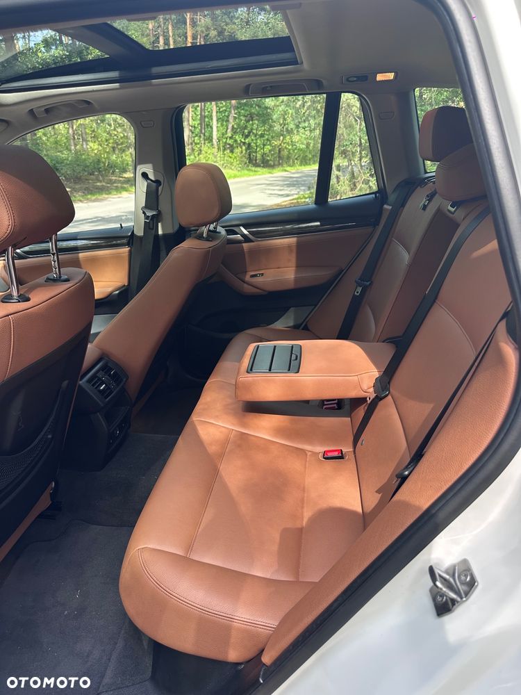 BMW X3 xDrive20d Luxury Line - 14