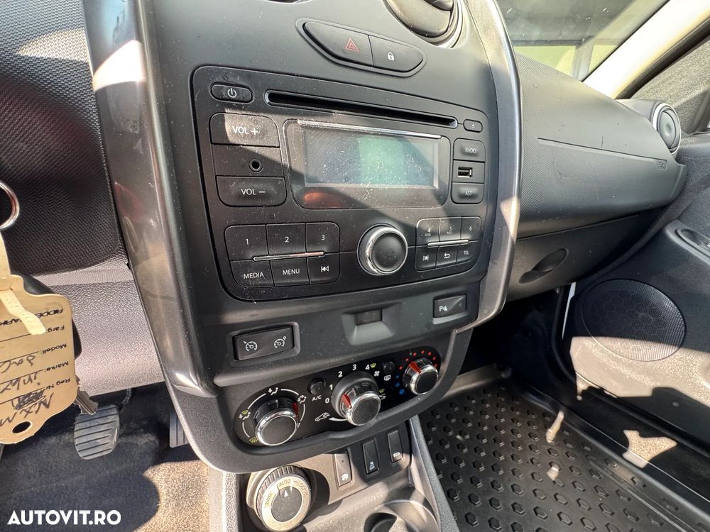 Dacia Duster 1.5 dCi 4WD Essential - 25