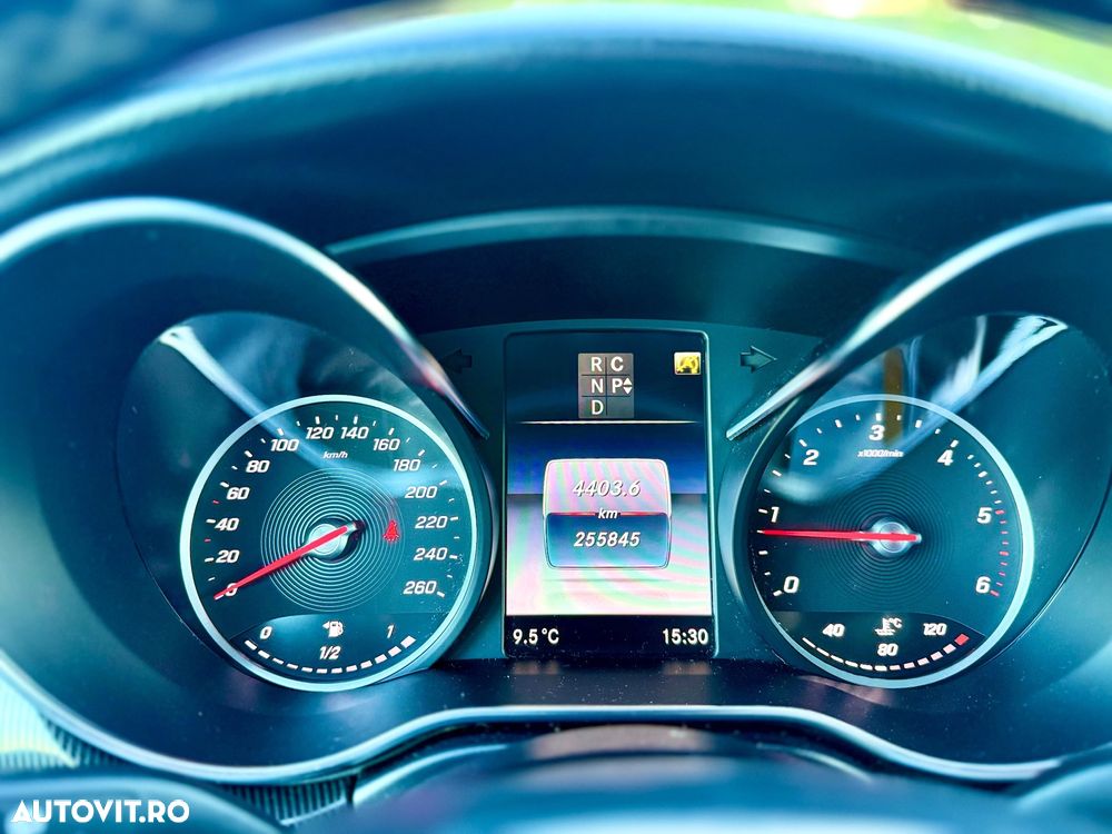 Mercedes-Benz V 220 CDI lang 7G-TRONIC Avantgarde Edition - 28