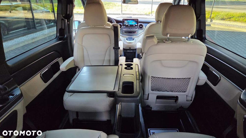 Mercedes-Benz Klasa V 300 d lang 4Matic 9G-TRONIC Avantgarde - 11