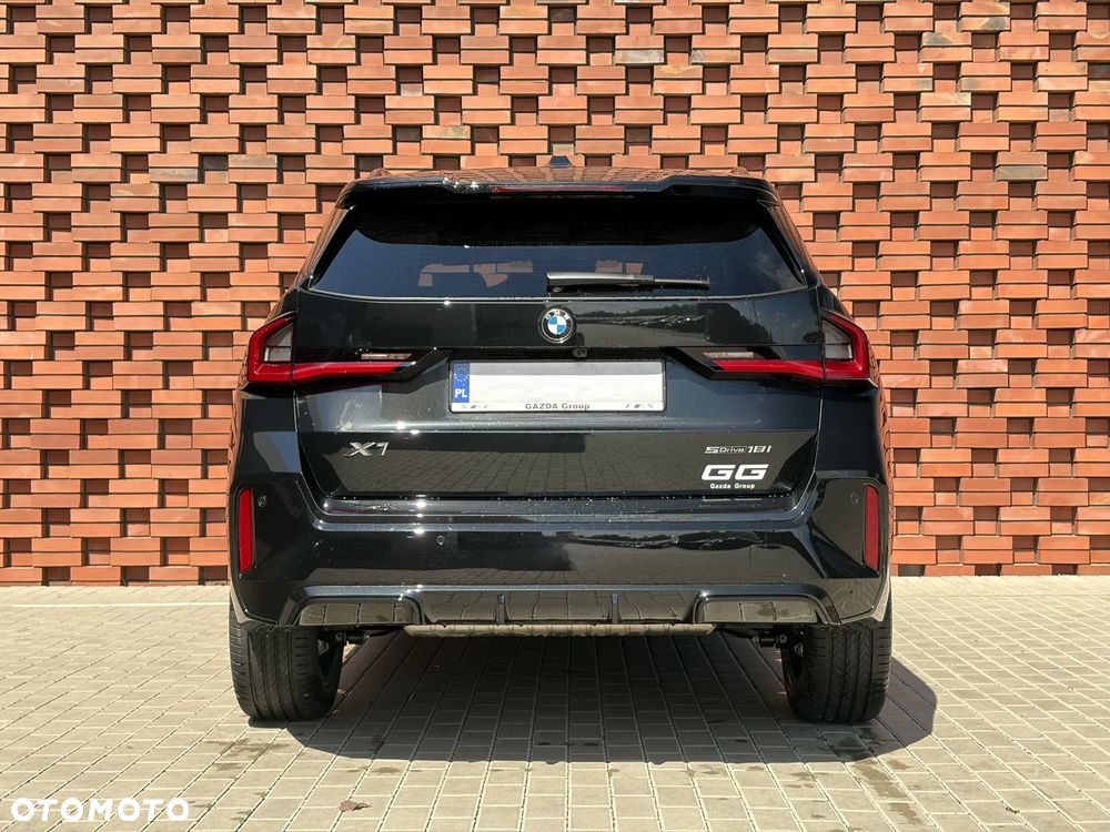 BMW X1 sDrive18i sport - 8