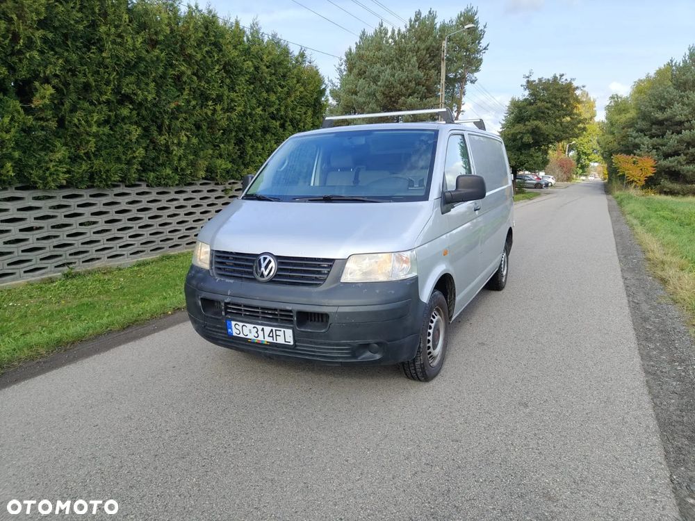 Volkswagen Transporter - 1