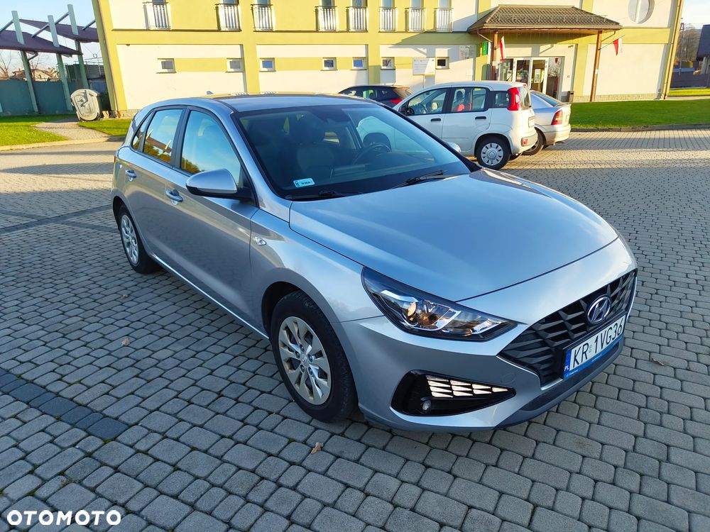 Hyundai i30 1.5 DPI Classic + - 8