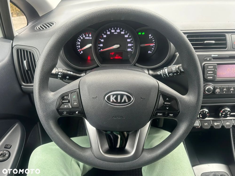 Kia Rio 1.2 Edition 7 - 10
