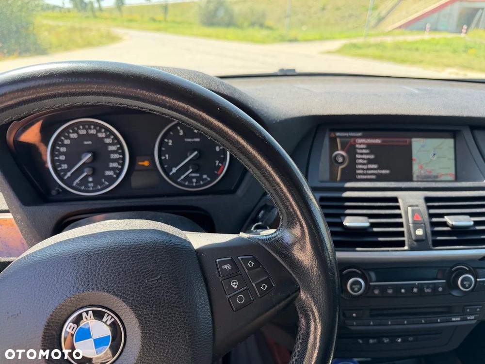 BMW X5 3.5i xDrive - 17