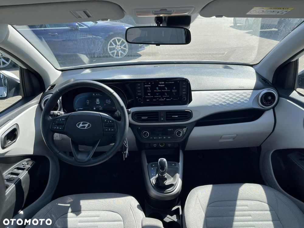 Hyundai i10 - 10