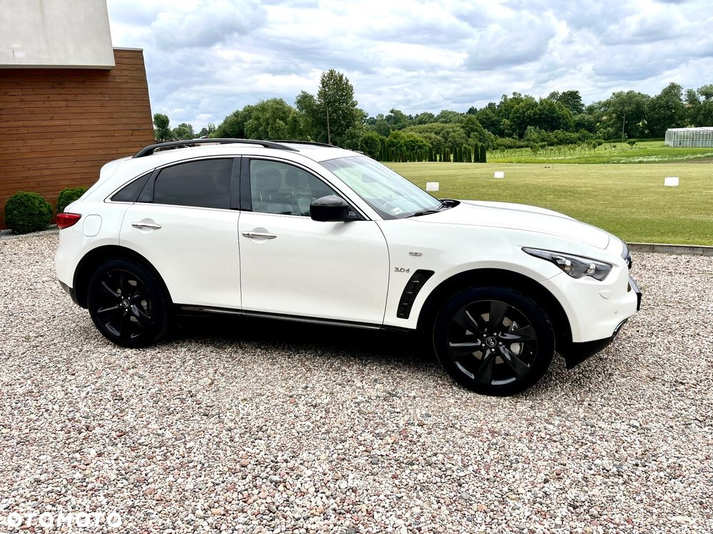 Infiniti Q70 3.0d S Premium - 10