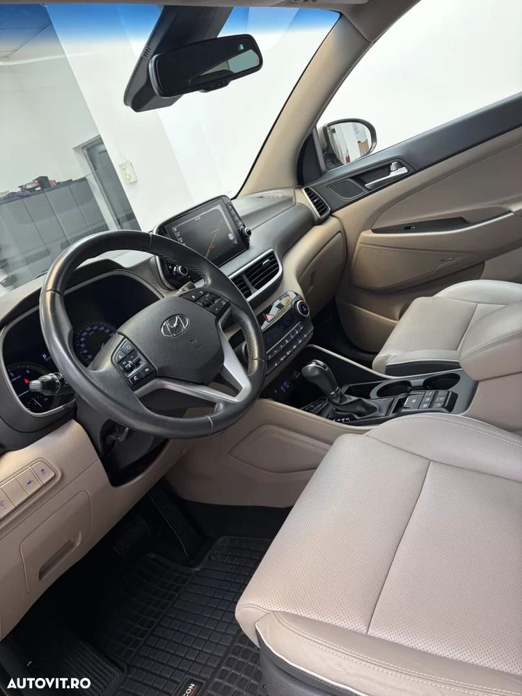 Hyundai Tucson - 10