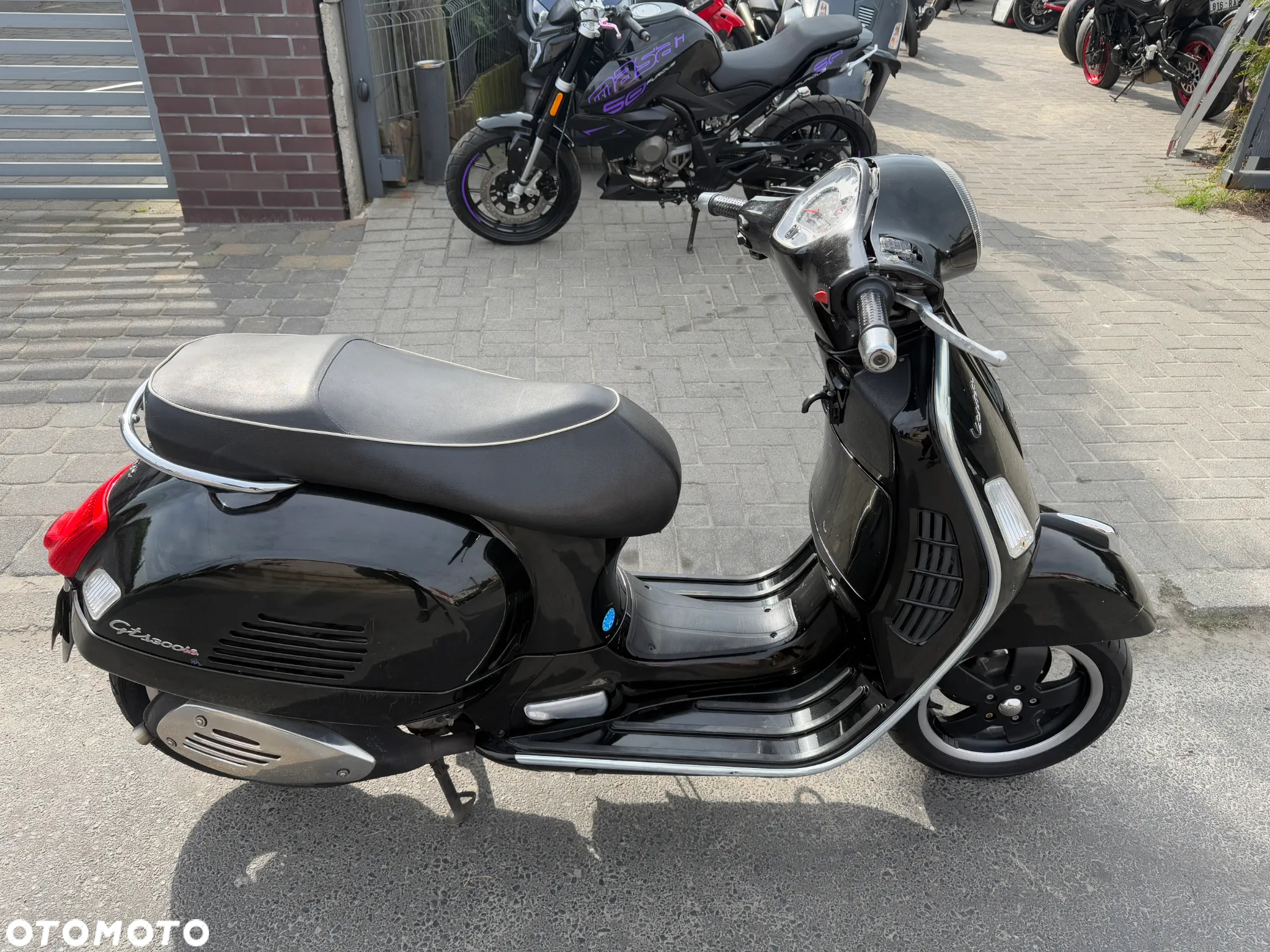 Piaggio Vespa - 4