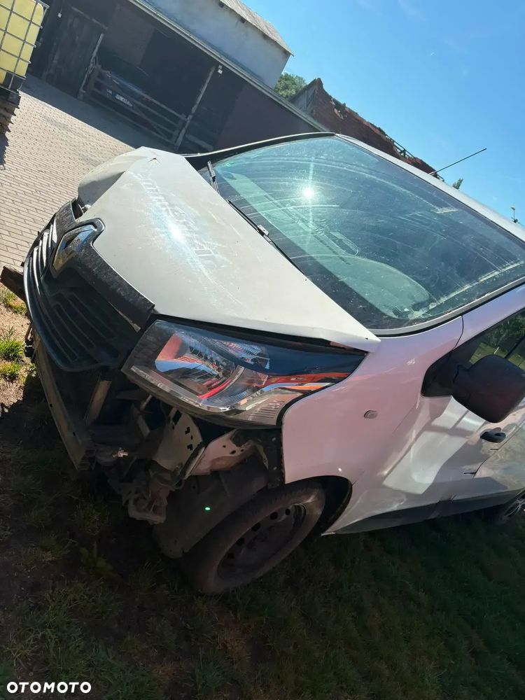 Renault Trafic - 2