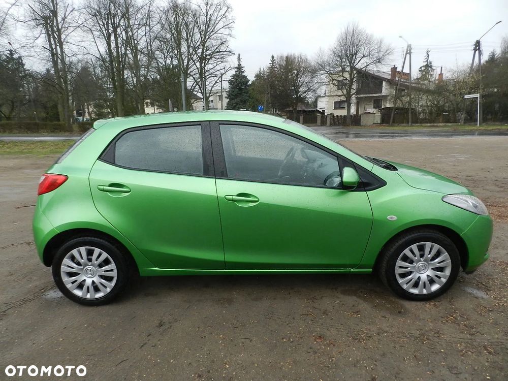 Mazda 2 - 21