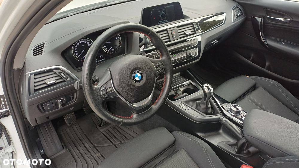 BMW Seria 1 118i - 11