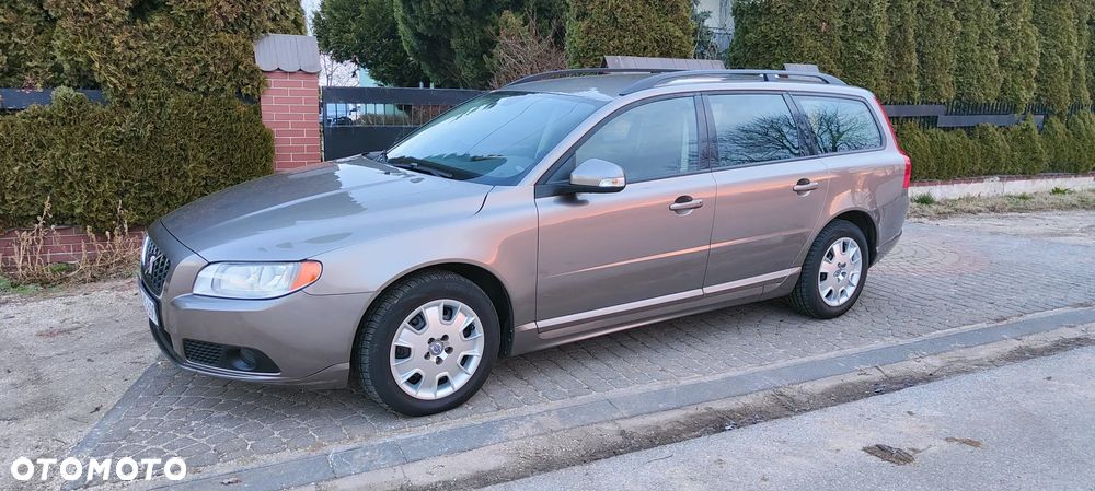 Volvo V70 2.4D Momentum - 2