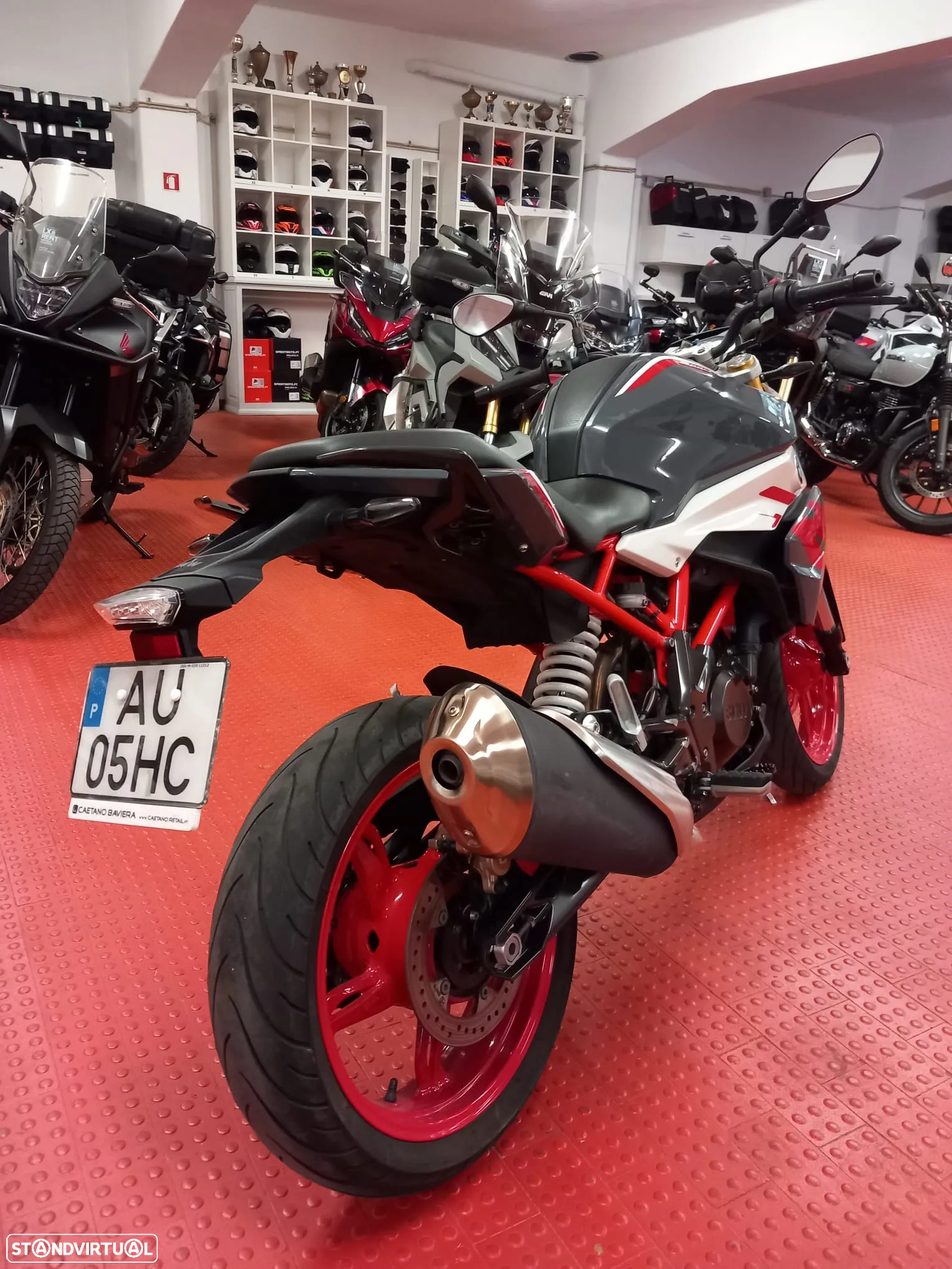 BMW G 310 R 2022 - 13
