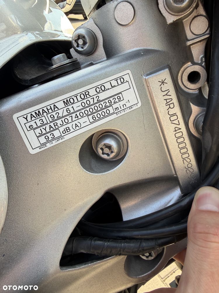 Yamaha FZ6 - 12