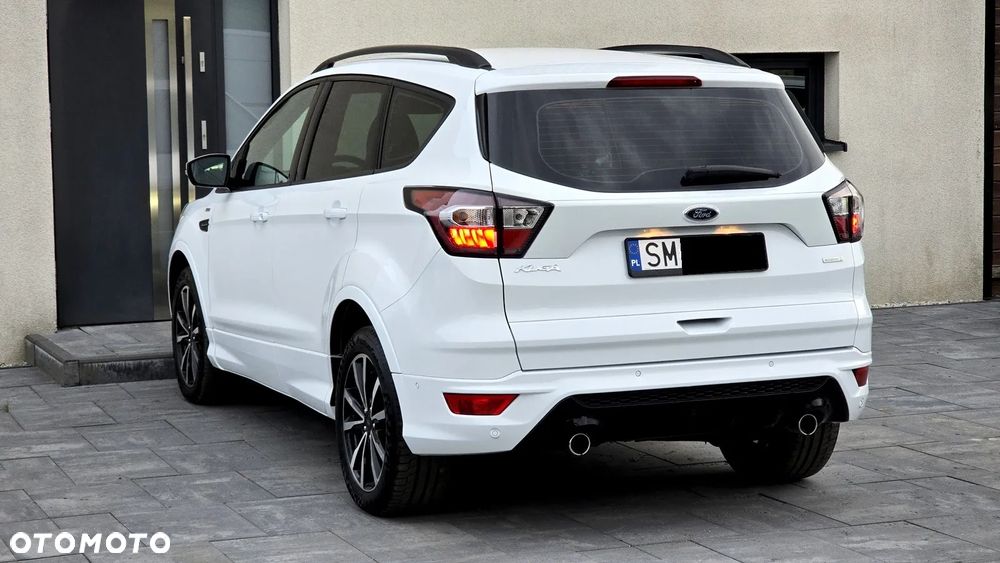 Ford Kuga 1.5 EcoBoost 2x4 ST-Line - 13
