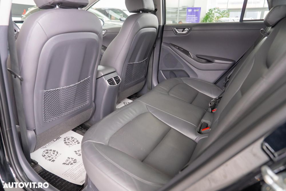 Hyundai IONIQ 1.6 GDI Premium - 22