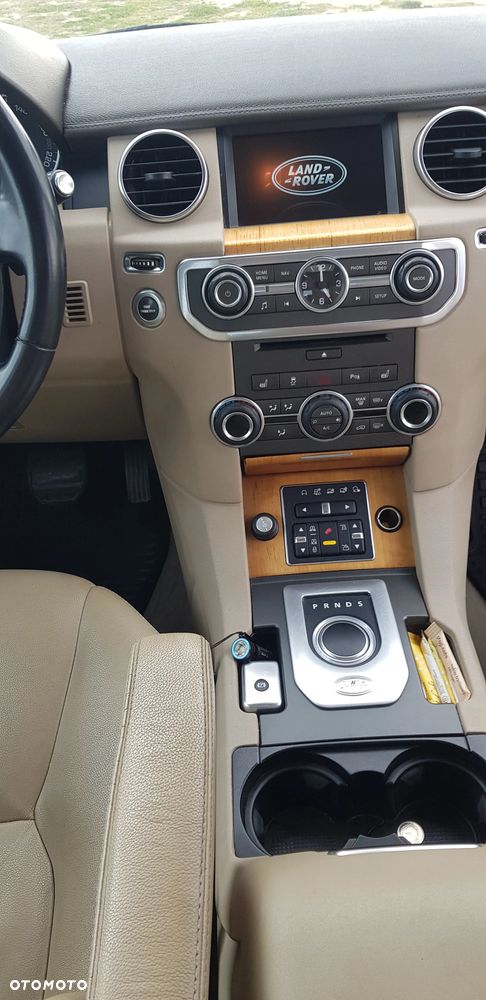 Land Rover Discovery IV 3.0SD V6 HSE - 14