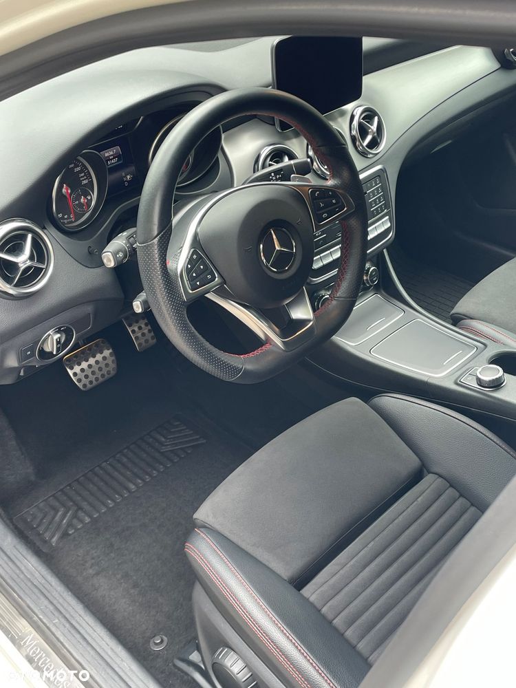 Mercedes-Benz GLA 220 4-Matic - 18