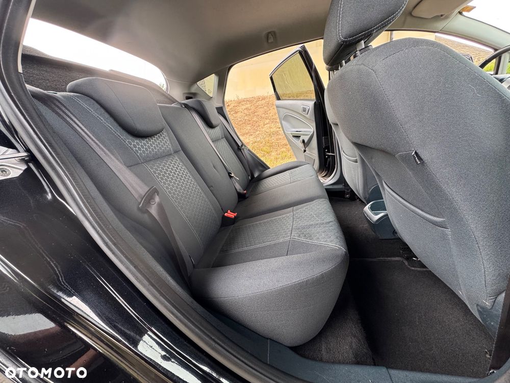 Ford Fiesta 1.25 Champions Edition - 32