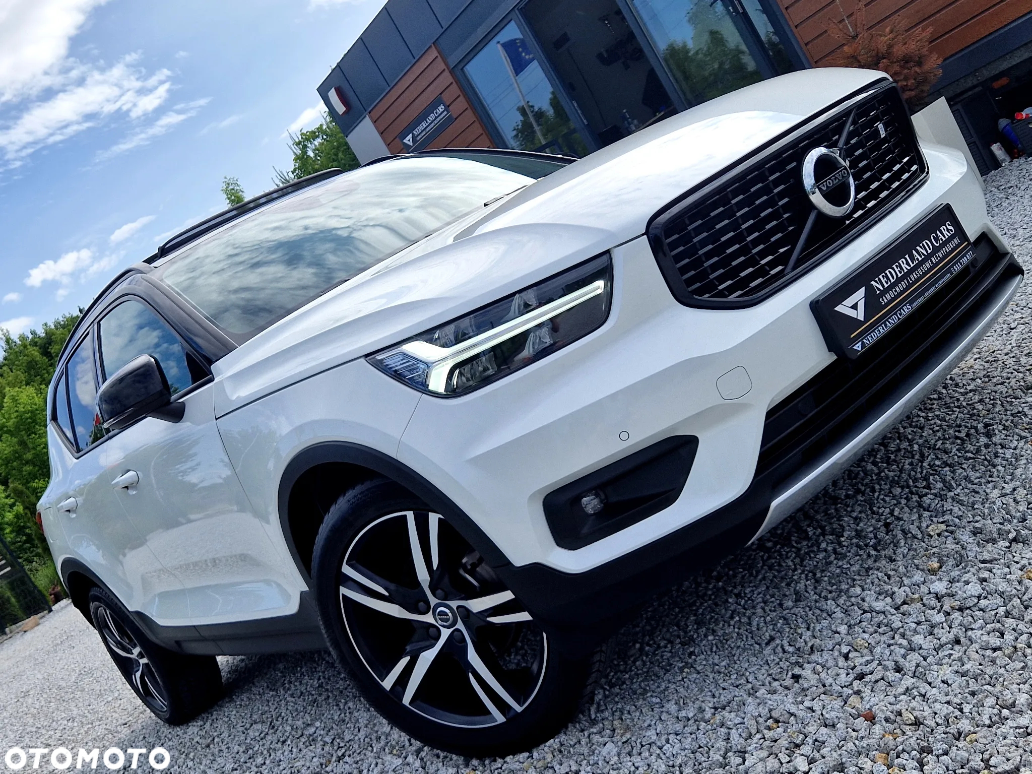 Volvo XC 40 T3 R-Design - 4