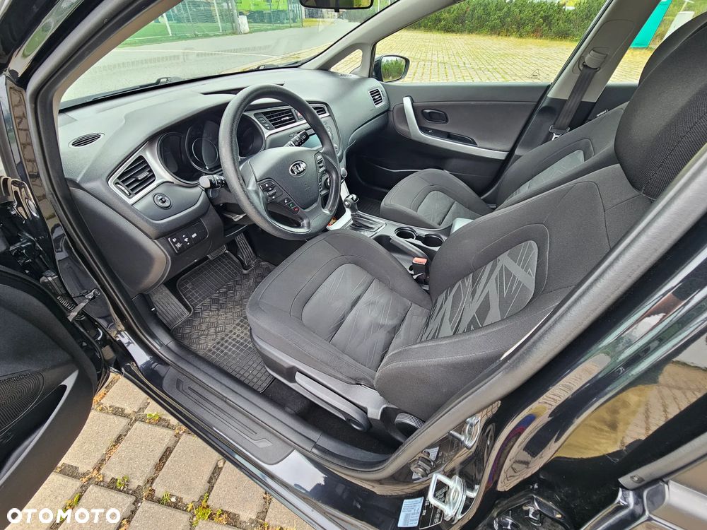 Kia Ceed 1.6 GDI M DCT - 10