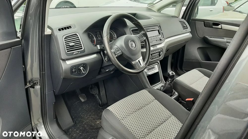 Volkswagen Sharan - 13