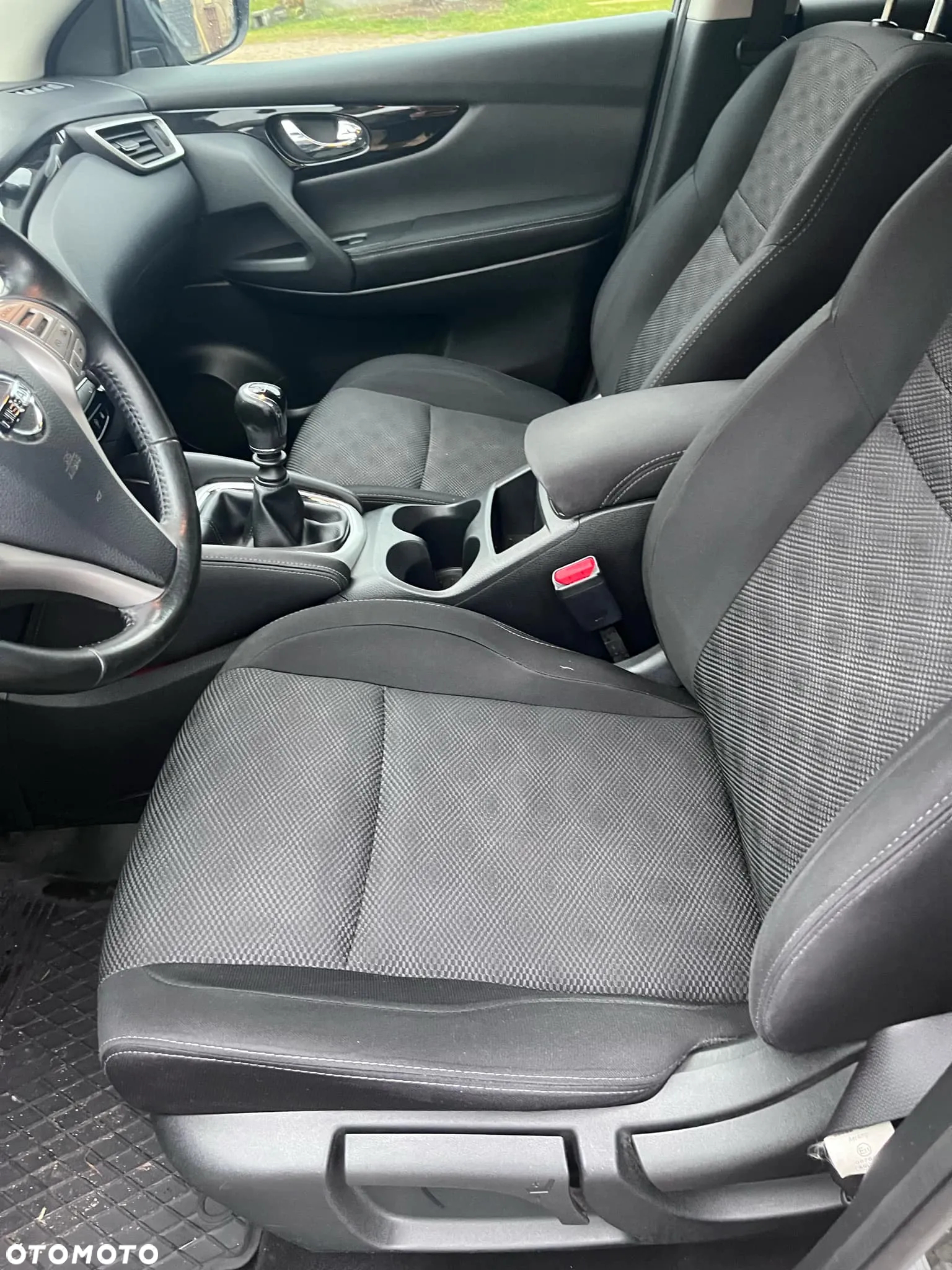 Nissan Qashqai 1.6 DCi 4x4 N-Connecta - 12