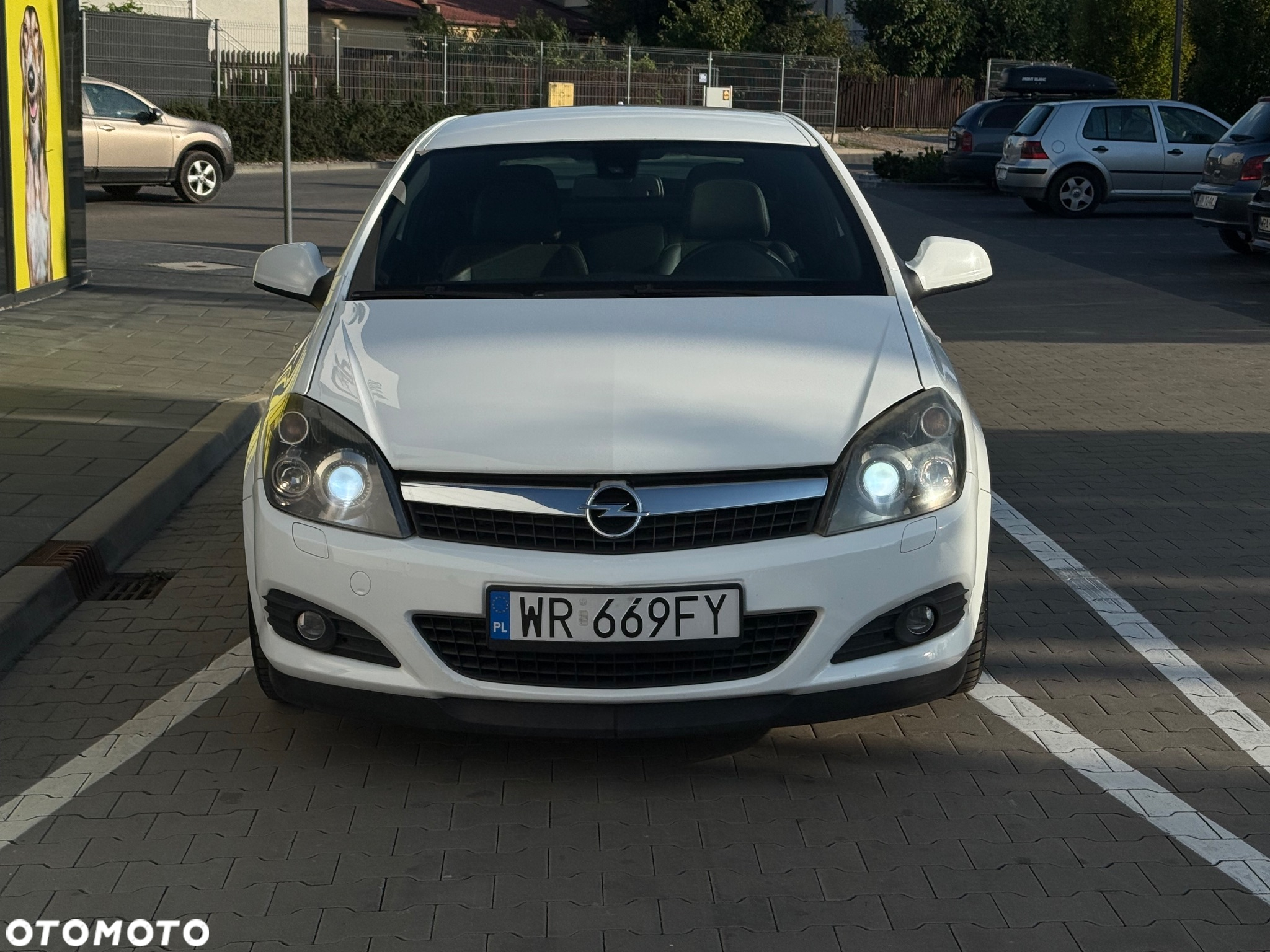 Opel Astra III GTC 1.7 CDTI Sport - 3
