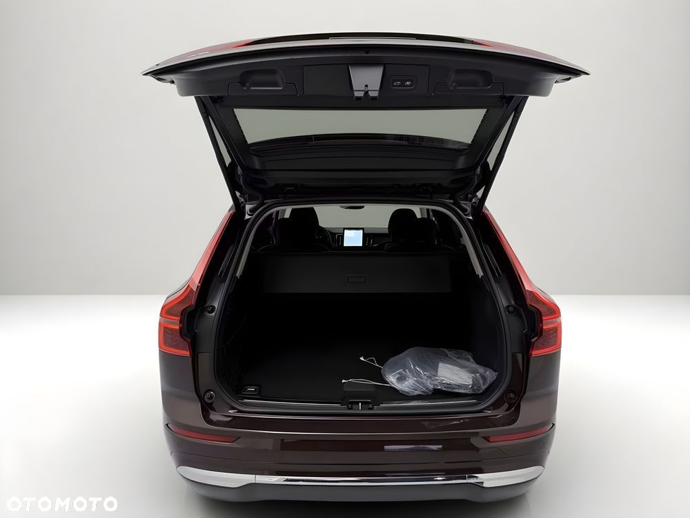 Volvo XC 60 T6 Plug-In Hybrid AWD Plus Bright - 9