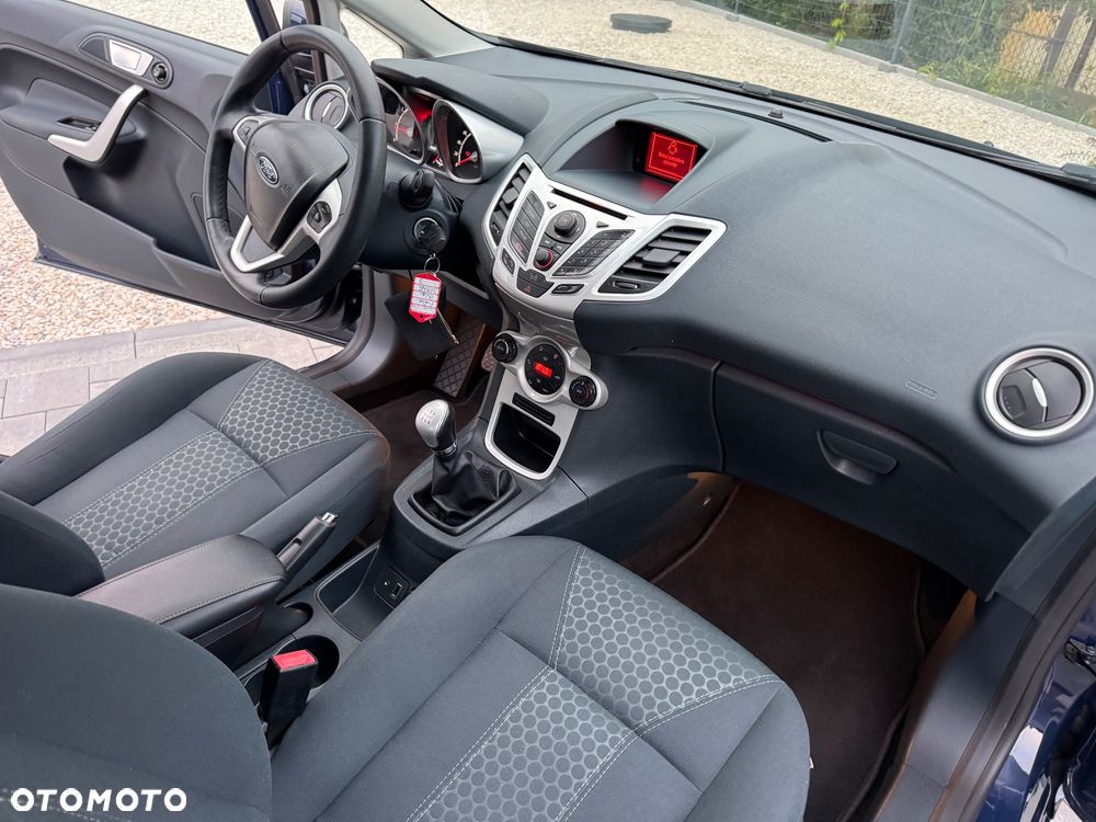 Ford Fiesta 1.4 Titanium - 30