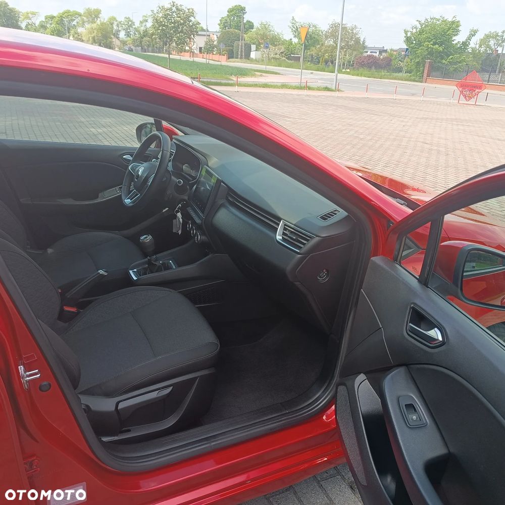 Renault Clio - 24