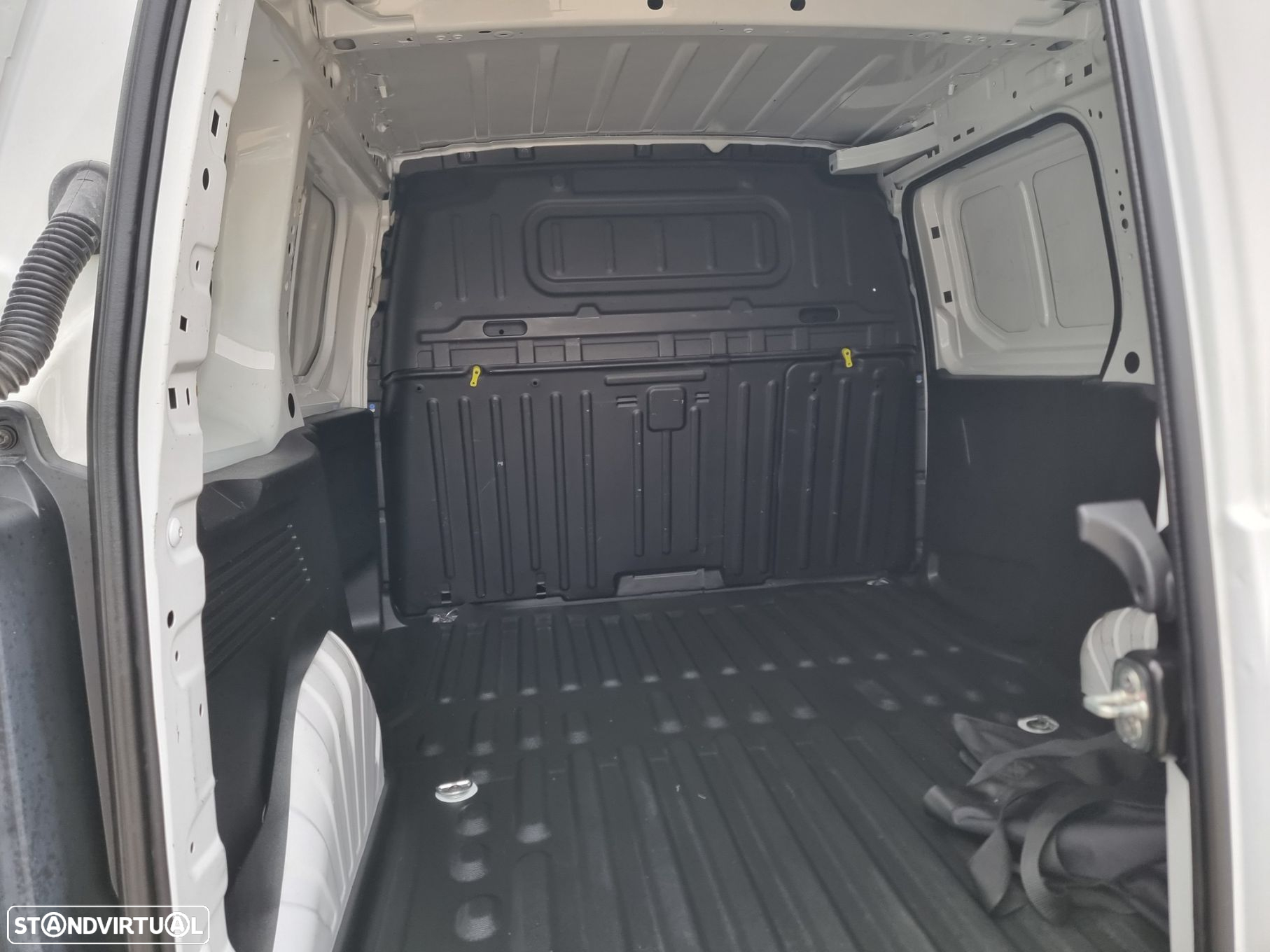 Citroën Berlingo 1.6 BlueHDi L1 3L - 6