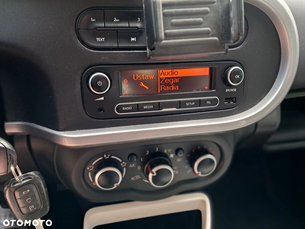 Renault Twingo SCe 70 Start&Stop LIMITED 2018 - 10