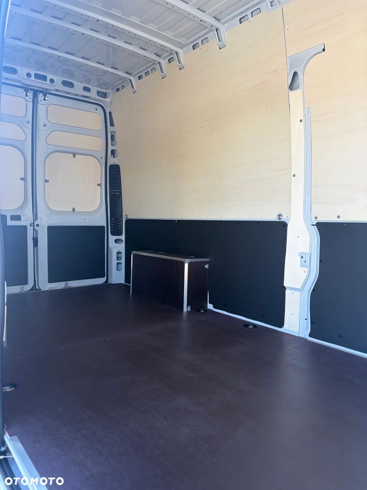 Toyota Proace MAX - 17