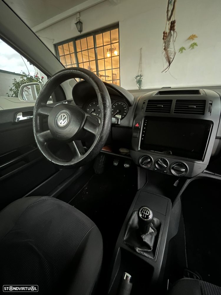 VW Polo 1.4 TDi Trendline AC - 9