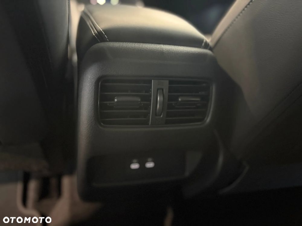 Nissan Qashqai 1.3 DIG-T mHEV N-Connecta Xtronic - 13