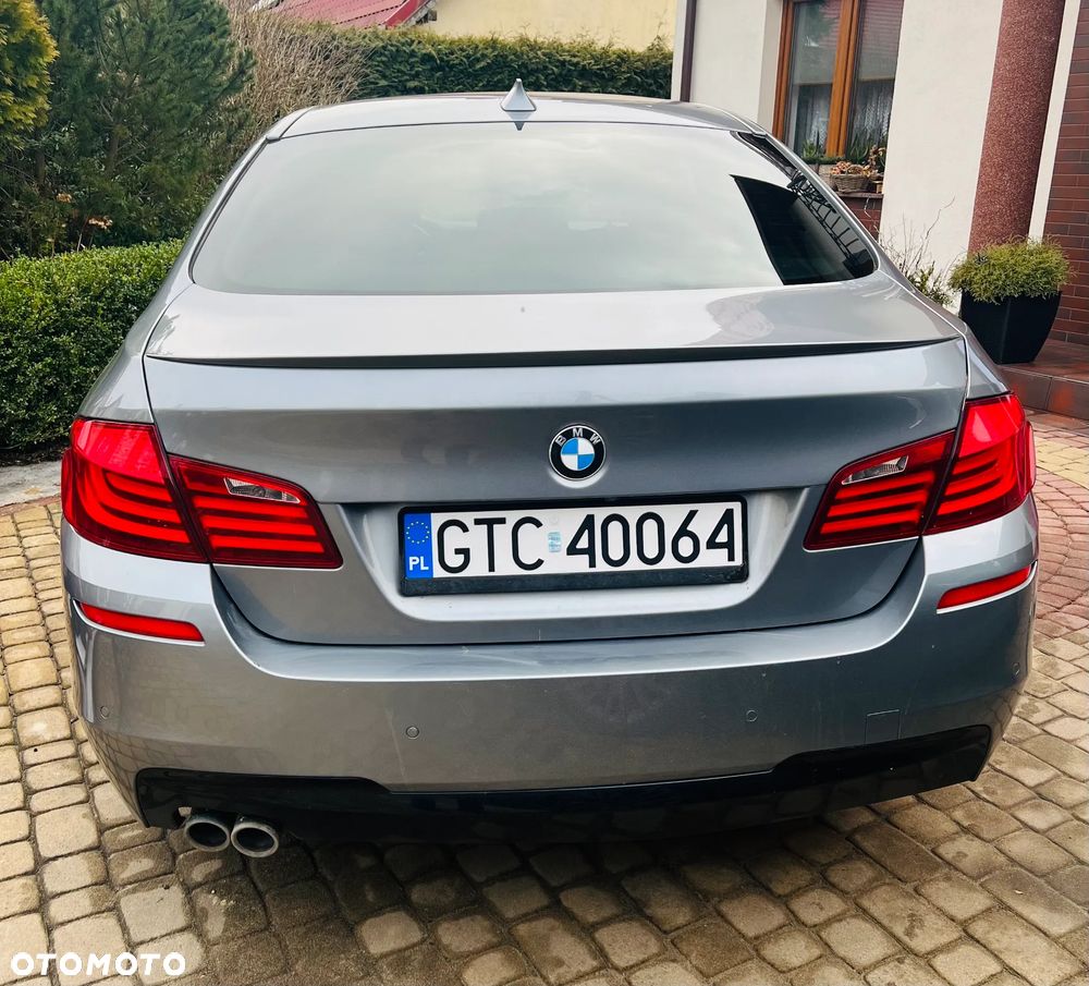 BMW Seria 5 525d xDrive - 2