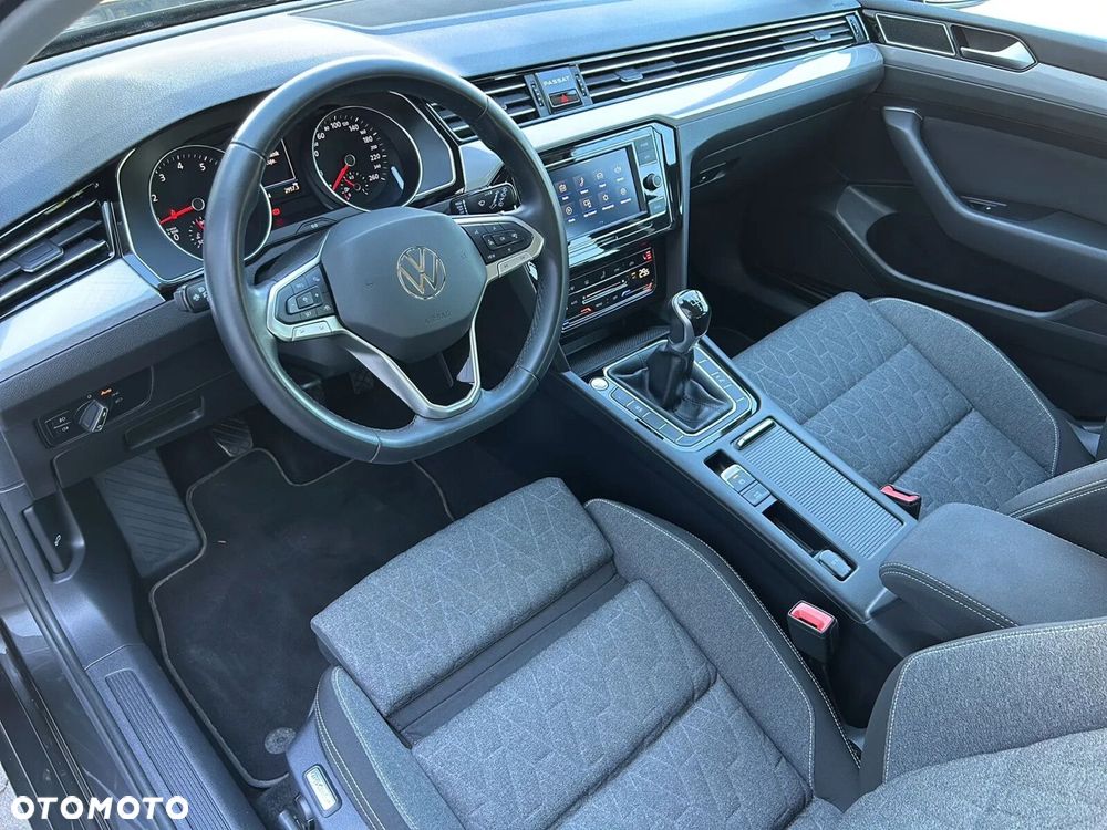 Volkswagen Passat Variant 1.5 TSI EVO Business - 8