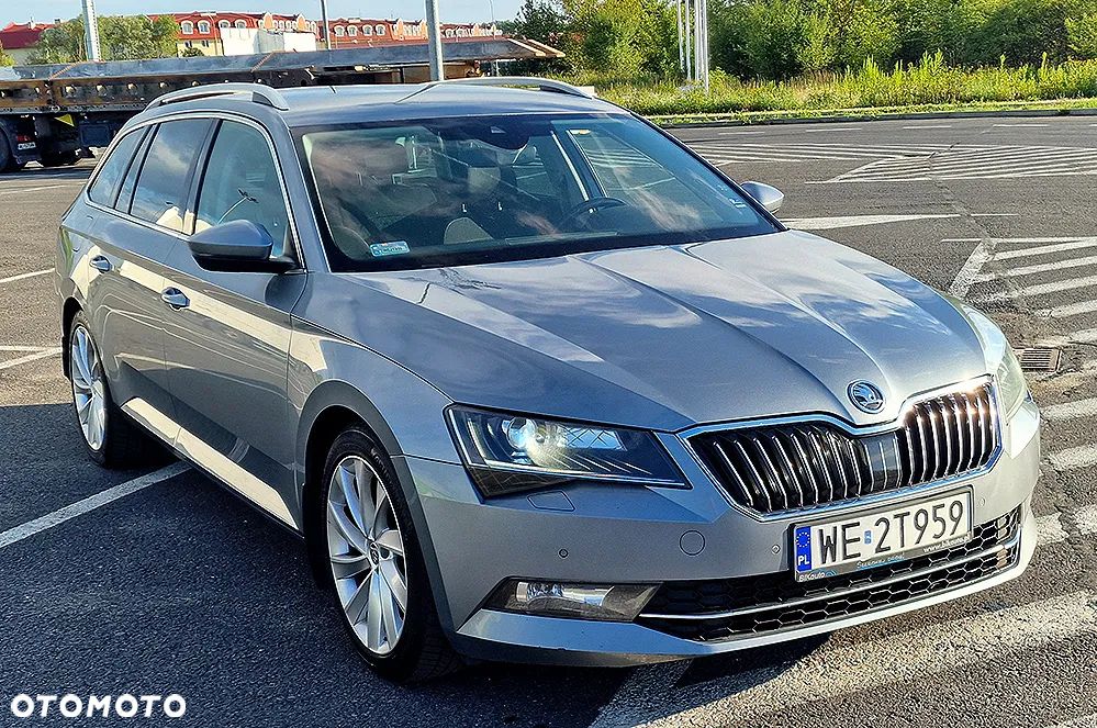 Skoda Superb 2.0 TDI 4x4 Style DSG - 2