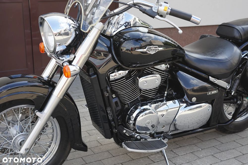 Suzuki VL 800 Volusia - 26
