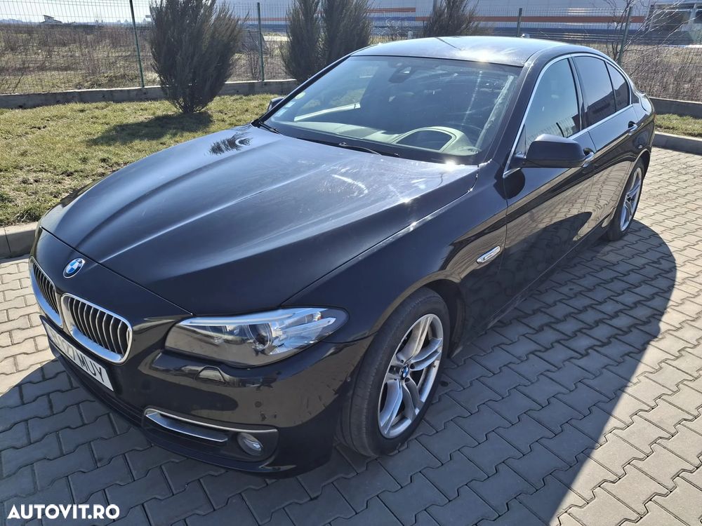 BMW Seria 5 525d Aut. Luxury Line - 7